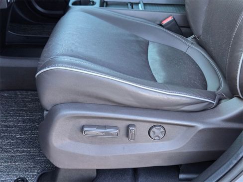 Used 2024 Honda Odyssey Elite image 13