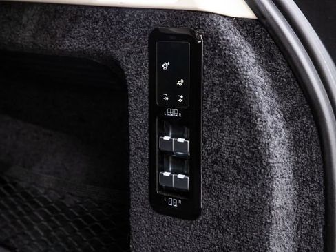 Used 2024 Land Rover Range Rover Long Wheelbase Autobiography AWD/4WD image 46