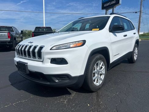 Used 2015 Jeep Cherokee Sport w/ Sport Appearance Group AWD/4WD image 1