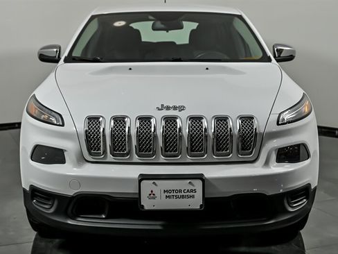 Used 2015 Jeep Cherokee Sport w/ Cold Weather Group AWD/4WD image 4