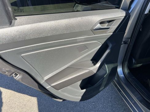 Certified 2023 Volkswagen Jetta SE image 20