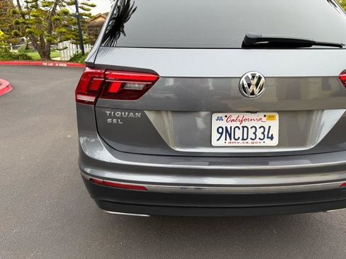 Used 2018 Volkswagen Tiguan SE AWD/4WD image 16