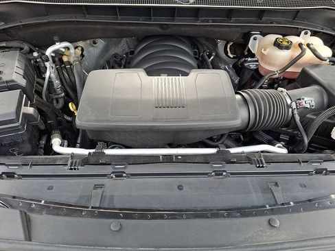 Used 2021 Chevrolet Suburban Z71 image 28