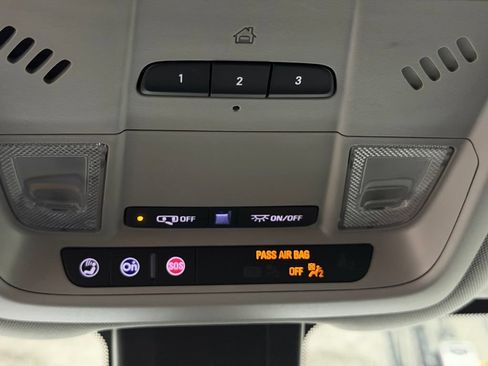 Certified 2020 Chevrolet Equinox LT FWD image 31
