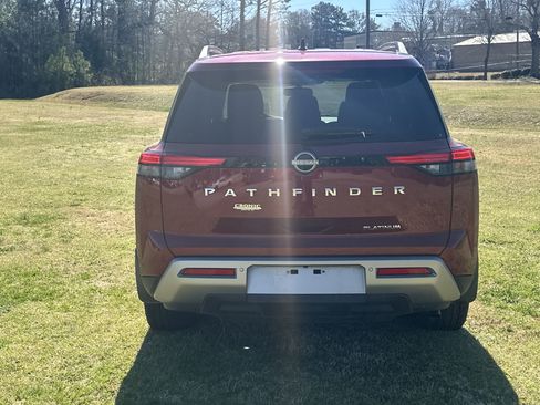 Used 2022 Nissan Pathfinder Platinum w/ Cargo Package image 6