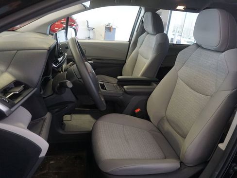 Used 2024 Toyota Sienna LE image 15