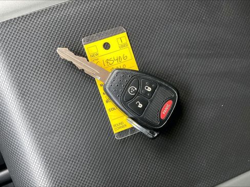 Used 2010 Jeep Wrangler Unlimited Rubicon image 20