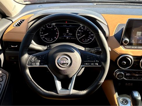 Used 2024 Nissan Sentra SV w/ SV Premium Package image 16