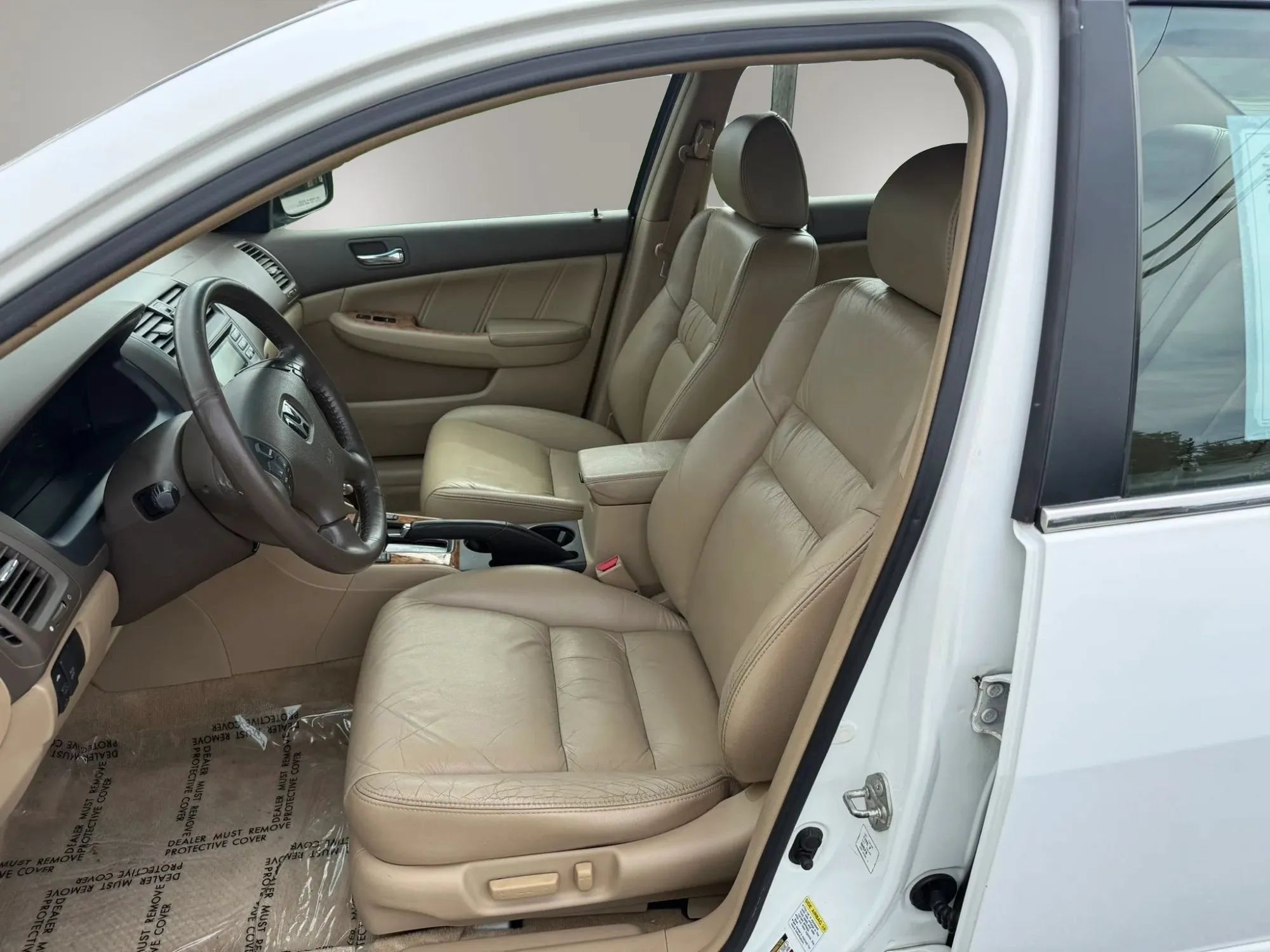 Used 2004 Honda Accord EX image 2
