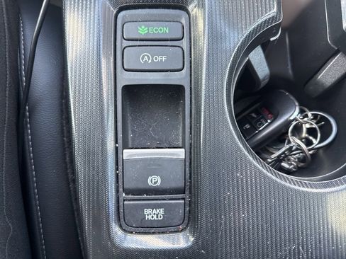 Used 2024 Honda Civic EX-L image 20