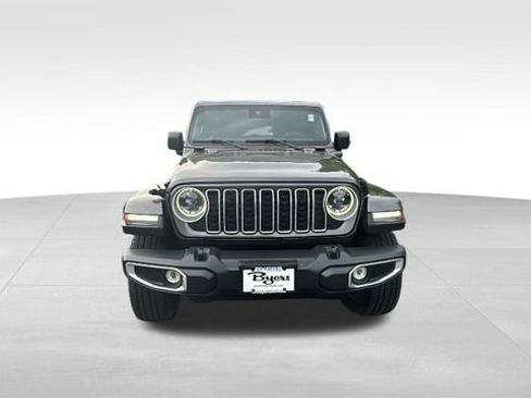 Used 2025 Jeep Wrangler Unlimited Sahara w/ Safety Group AWD/4WD image 8