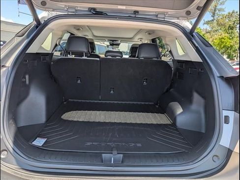 Used 2025 Kia Sportage EX w/ Premium Package FWD image 19