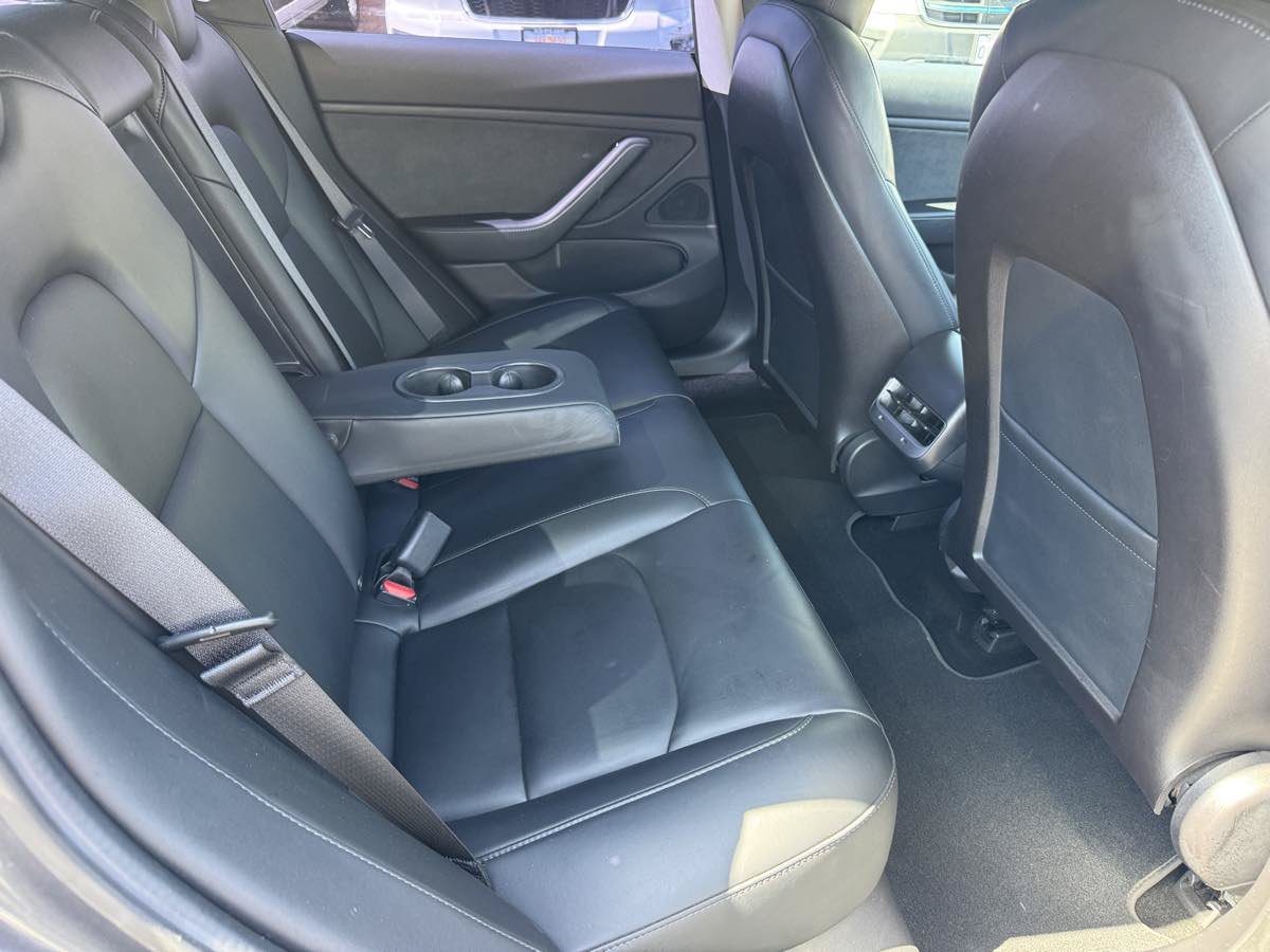 Used 2019 Tesla Model 3 RWD image 16