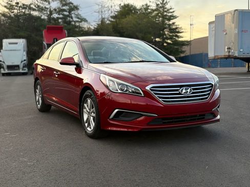 Used 2016 Hyundai Sonata SE FWD image 7