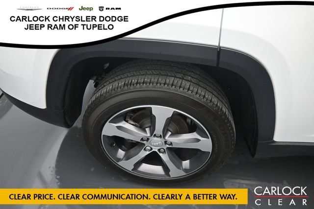 Used 2023 Jeep Grand Cherokee Limited AWD/4WD image 42