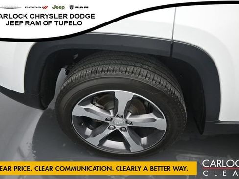 Used 2023 Jeep Grand Cherokee Limited AWD/4WD image 42