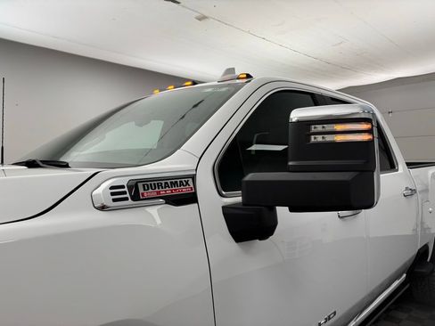 New 2025 GMC Sierra 2500 Denali w/ Denali Reserve Package image 17