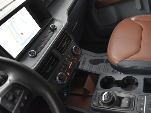 Used 2023 Ford Maverick Lariat w/ Lariat Luxury Package image 26