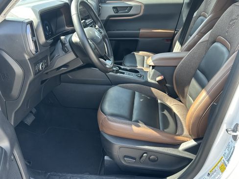Used 2025 Ford Bronco Sport Outer Banks AWD/4WD image 6