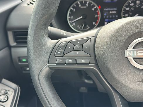 Used 2024 Nissan Sentra S FWD image 14