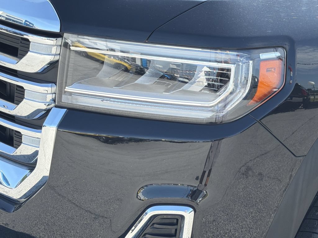Used 2023 GMC Acadia SLE FWD image 26