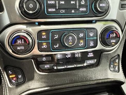 Used 2019 Chevrolet Tahoe Premier AWD/4WD image 20