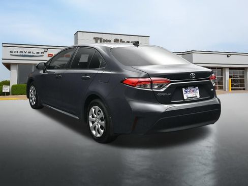 Used 2026 Toyota Corolla LE FWD image 3