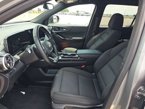Used 2025 Chevrolet Equinox LT AWD/4WD image 9