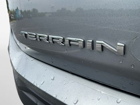 Used 2023 GMC Terrain SLE w/ Driver Convenience Package FWD image 16