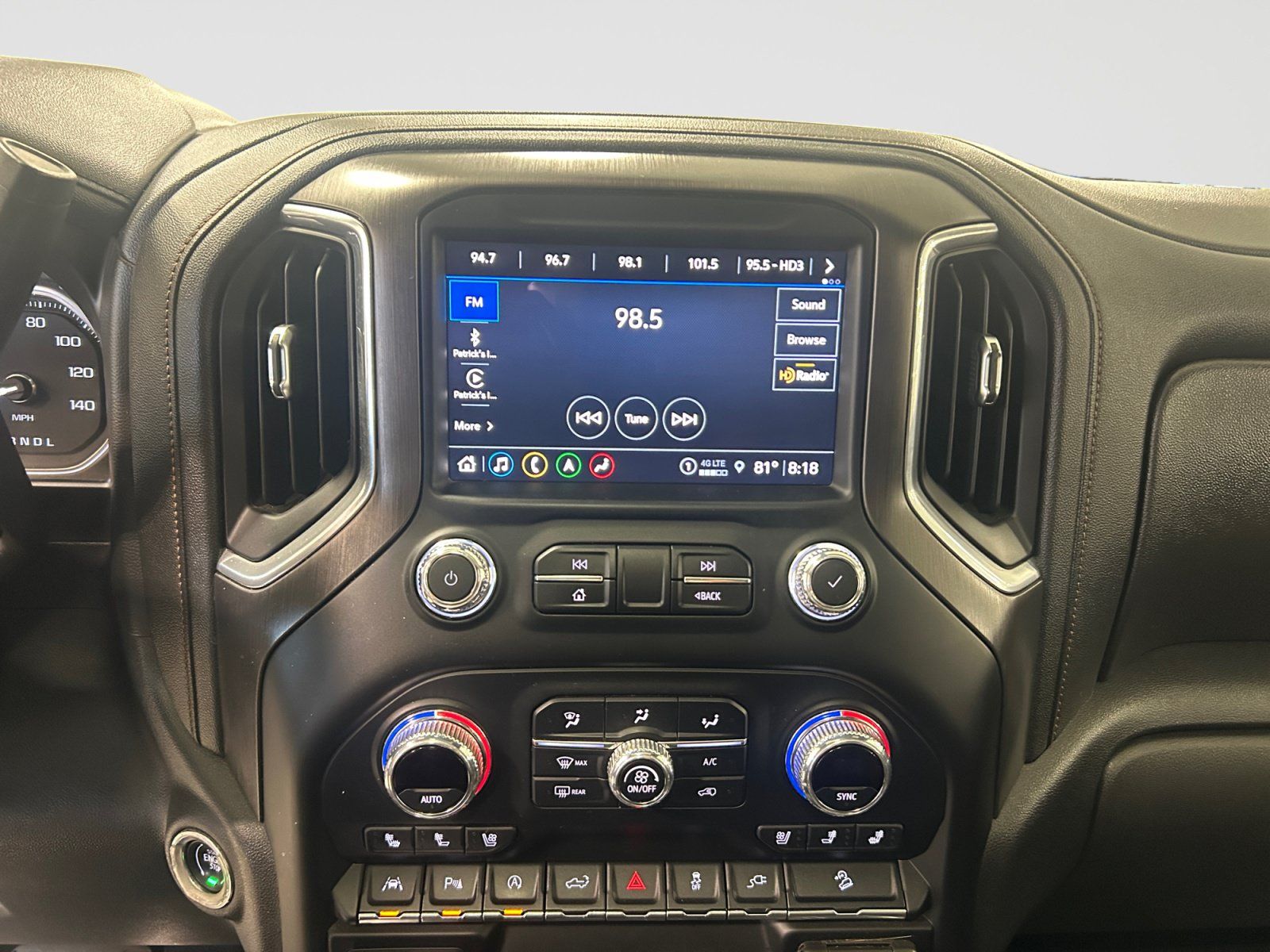 Used 2021 GMC Sierra 1500 AT4 w/ AT4 Value Package AWD/4WD image 15