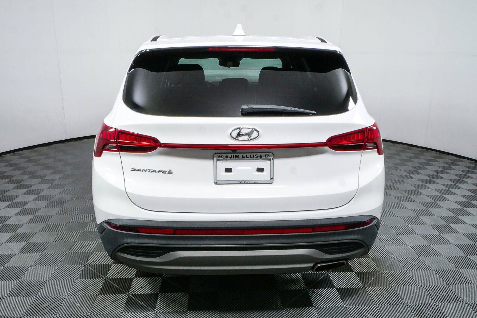 Used 2023 Hyundai Santa Fe SE FWD image 26