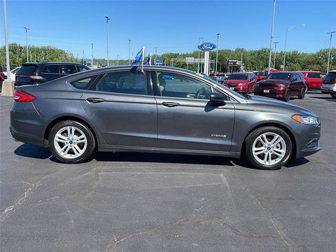 Certified 2018 Ford Fusion S FWD image 6