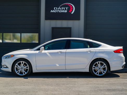 Used 2017 Ford Fusion Titanium image 4
