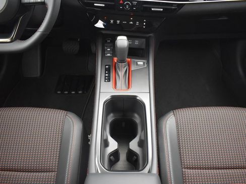 New 2025 Nissan Kicks SR AWD/4WD image 12