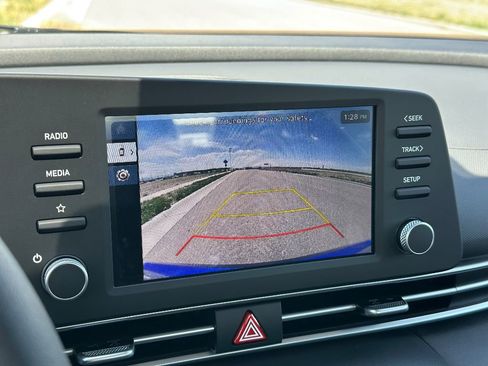 New 2025 Hyundai Elantra SE w/ Cargo Package image 16