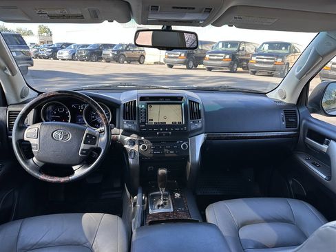 Used 2008 Toyota Land Cruiser image 19