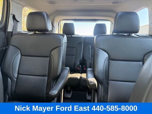 Used 2021 GMC Acadia SLT FWD image 25