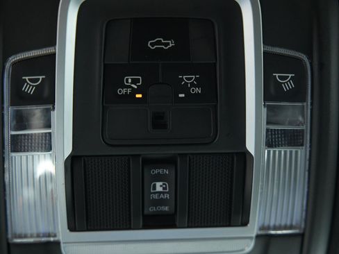 Used 2019 RAM 1500 Laramie w/ Sport Appearance Package image 40