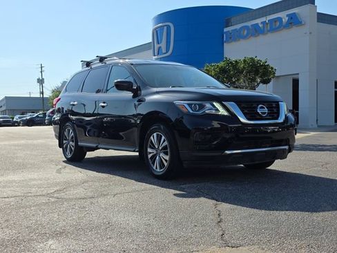 Used 2020 Nissan Pathfinder S AWD/4WD image 2