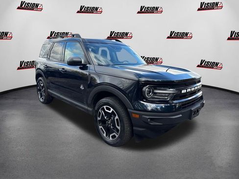 Used 2022 Ford Bronco Sport Outer Banks w/ Tech Package image 3