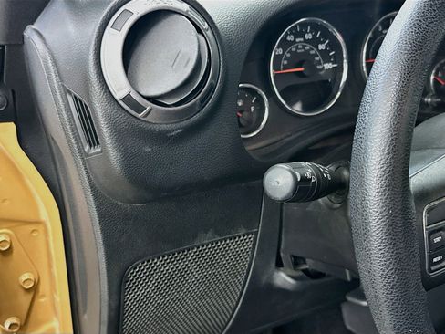 Used 2013 Jeep Wrangler Sport AWD/4WD image 17