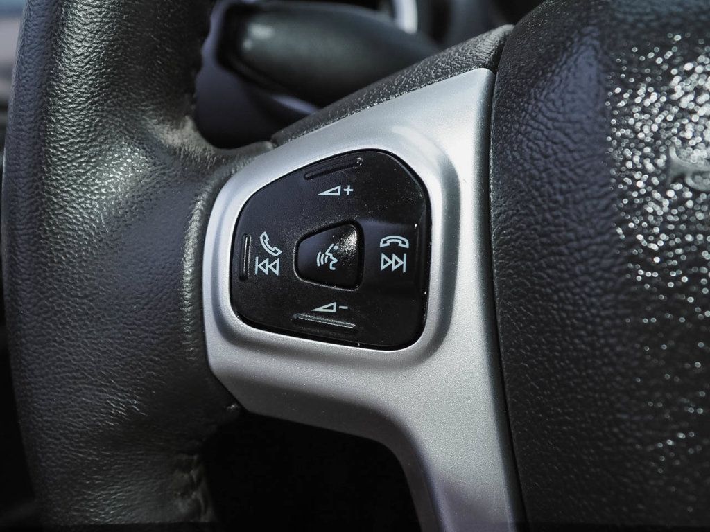 Used 2014 Ford Fiesta SE FWD image 19