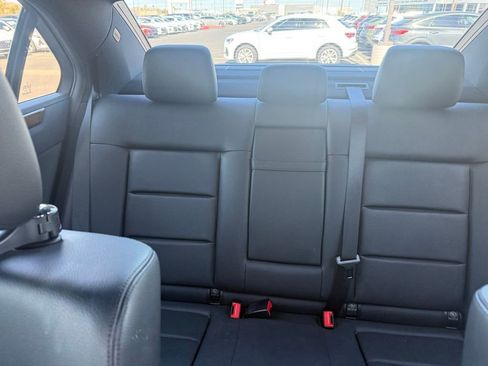 Used 2010 Mercedes-Benz E 350 Sedan image 9