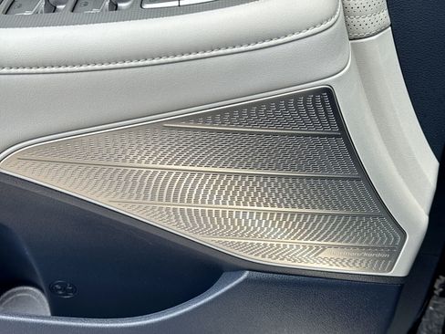 Used 2024 Hyundai Palisade Calligraphy FWD image 36