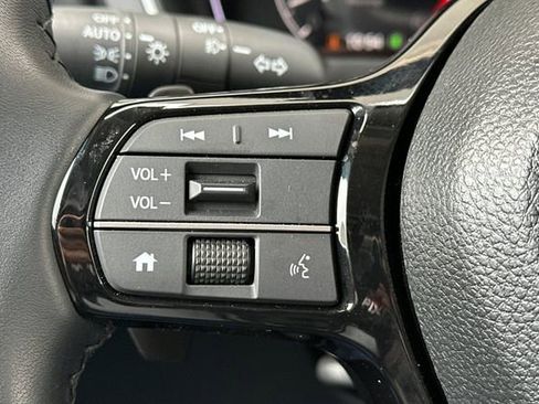 Used 2025 Honda Pilot Touring image 27