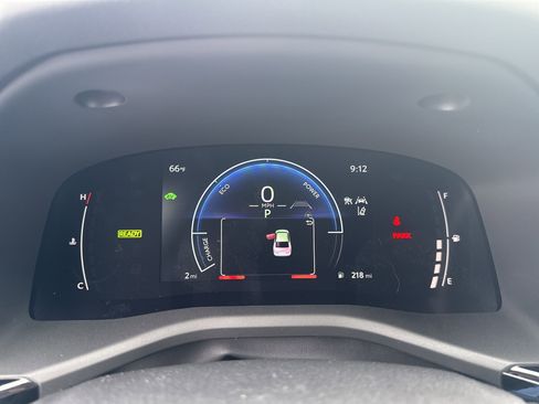 New 2025 Toyota Camry SE w/ Convenience Package FWD image 17