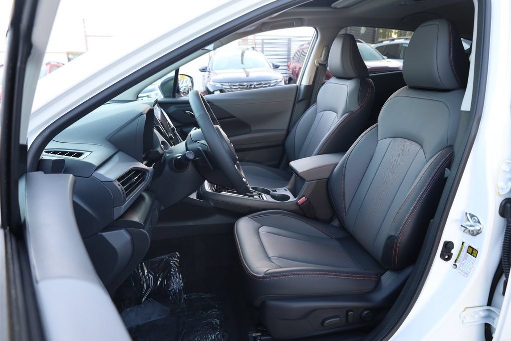 Used 2026 Subaru Crosstrek 2.5i Limited w/ Crosstrek Mirror Package AWD/4WD image 8