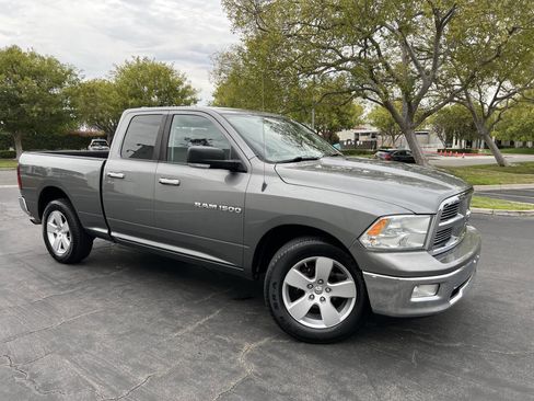 Used 2011 RAM 1500 Big Horn image 4