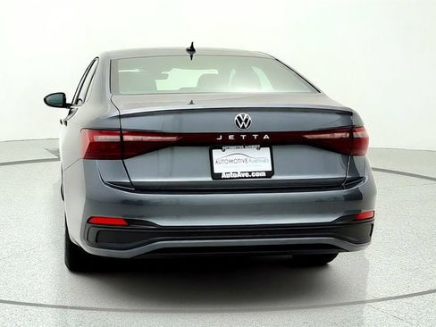 Used 2025 Volkswagen Jetta Sport FWD image 6