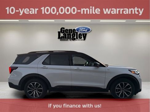 Used 2025 Ford Explorer ST-Line w/ Premium Package RWD image 38